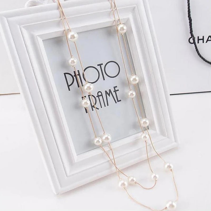 Perla Long Necklace