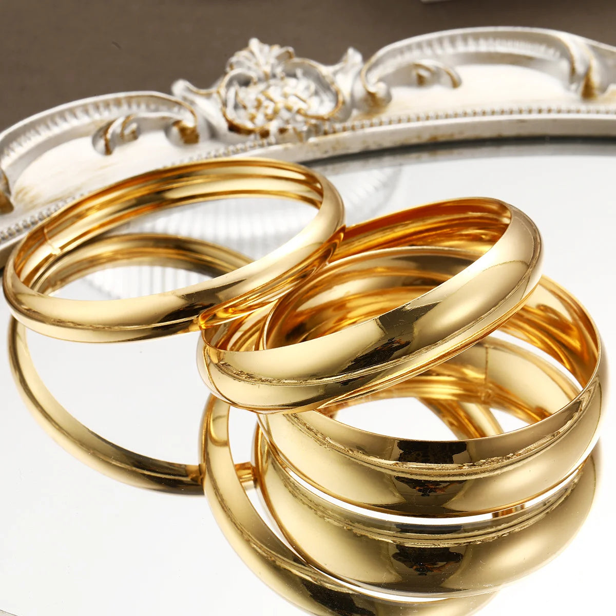 Laura 3 Pcs/Set Classic Gold Colour Wide Bangles