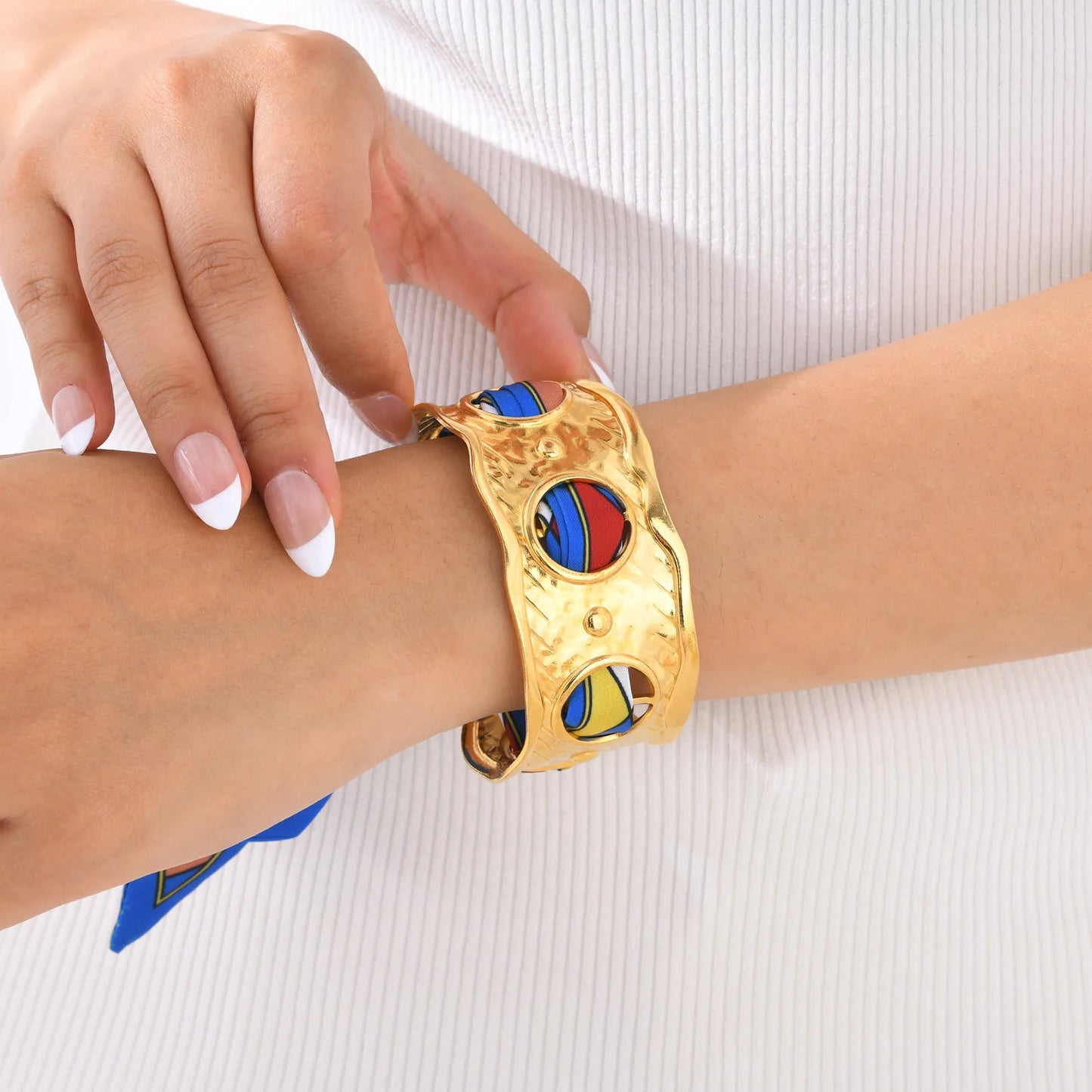 Lilly Silk Scarf Bangles With Pattern Stainless Steel