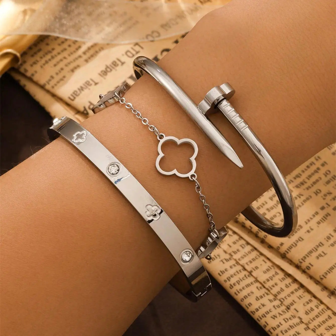 Lucky clover bracelet sets