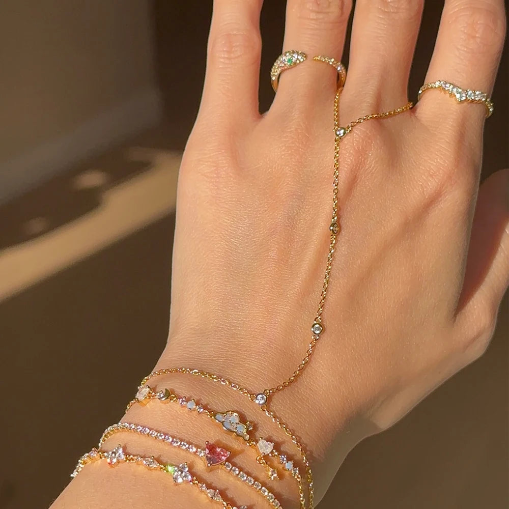 Zahra Hand Chain Bracelet 18K Gold plated Stainless Steel