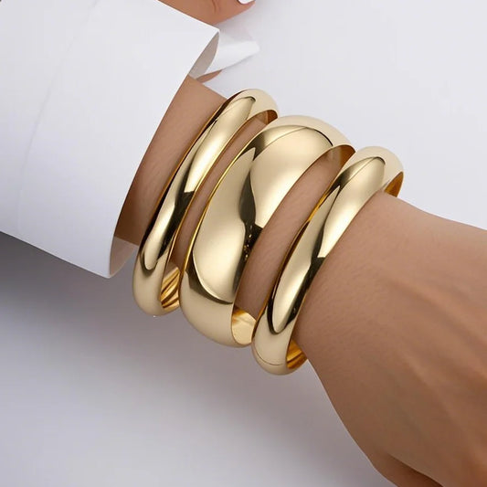 Laura 3 Pcs/Set Classic Gold Colour Wide Bangles